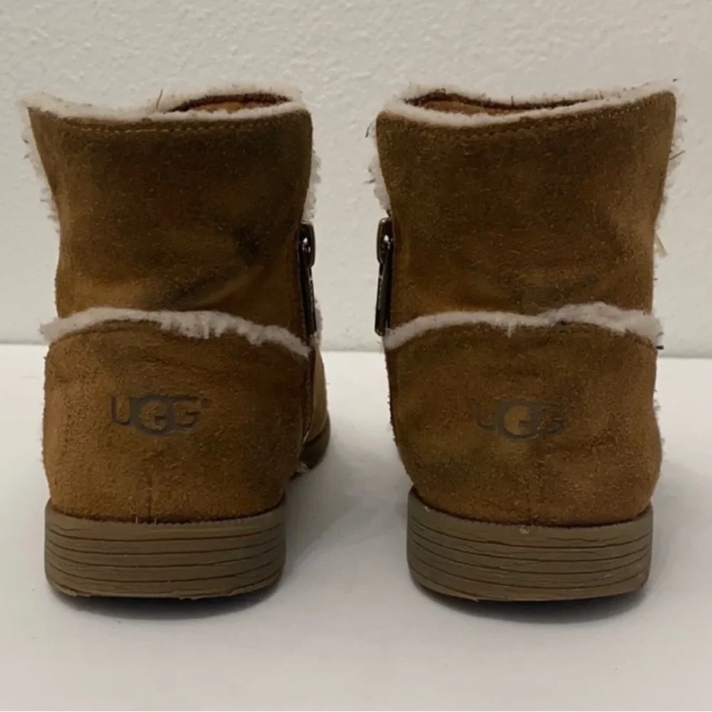Authentic UGG designer little girls suede leather boots size 11